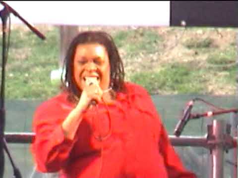 ANGELA BROWN & THE MIGHTY 45'S - Part 1/6 - Festival de Jazz de Terrassa. 2008.