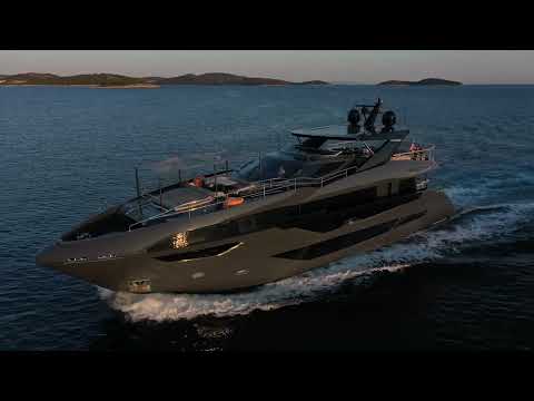 Sunseeker 100 Yacht 'MAJIC' - Exclusively For Sale with Bristow-Holmes