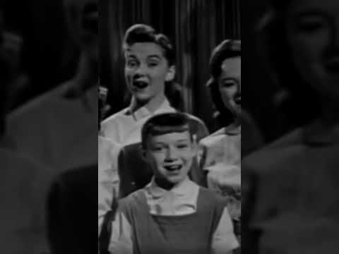 WHY IS THIS SONG SO CREEPY???