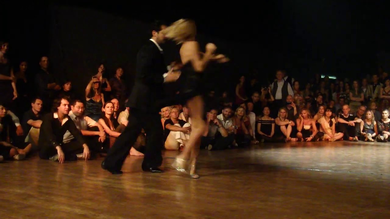 Sebastian Arce y Mariana Montes performance 4 rivertango 2010