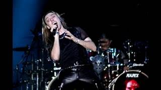 Angra - Unfinished Allegro/Carry On - Live In BH Pop Rock - 10/08/2003