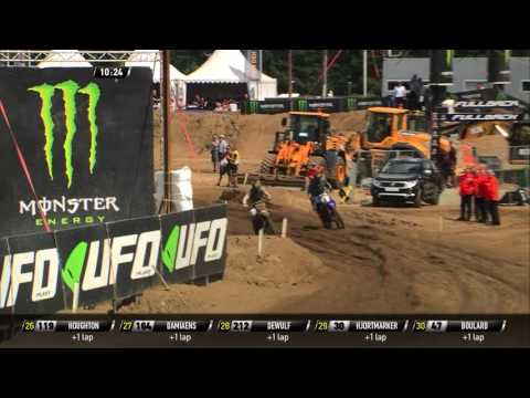 Paulin passes Desalle & Paulin crash - Fiat Professional MXGP of Belgium