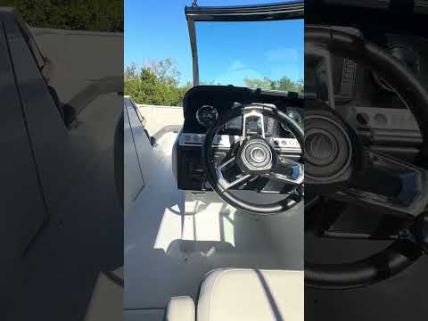 2022 Crownline Eclipse E235 XS