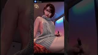 《エロTikTok》『削除』童貞を殺すセーター