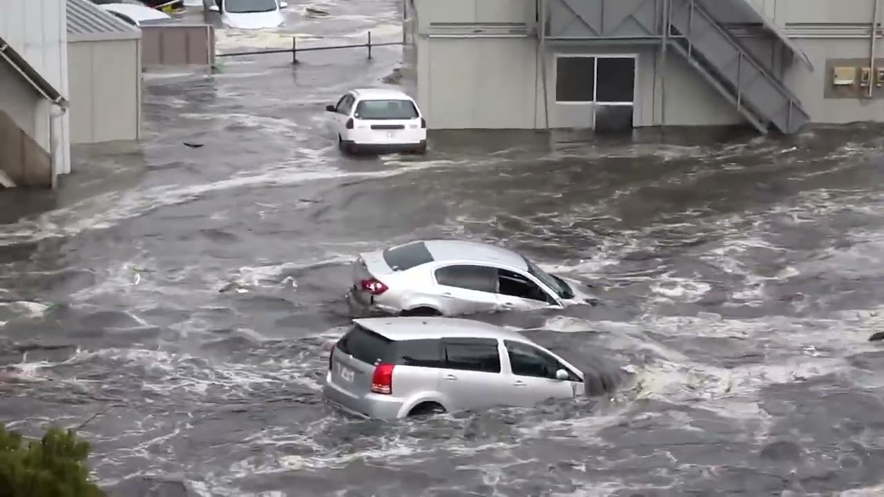 Japan Tsunami 3-11-2011 | 東日本大震災 – The Day the Ocean Destroyed Japan
