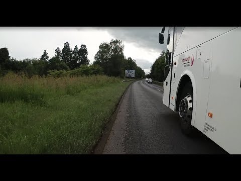 PSU 698 - Close, fast and dangerous overtake. Edinburgh Coach Lines.