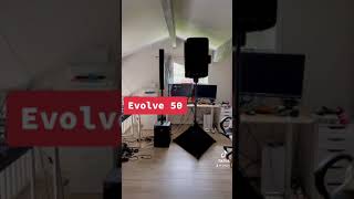 Video thumbnail for RCF Art 935 Against ElectroVoive Evolve 50 ! by Didjelo DJ