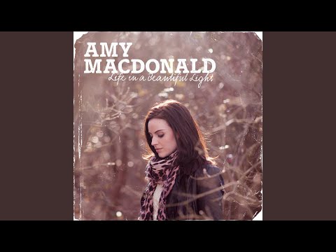 Videoclip de Across The Nile (Acoustic) — Amy Macdonald