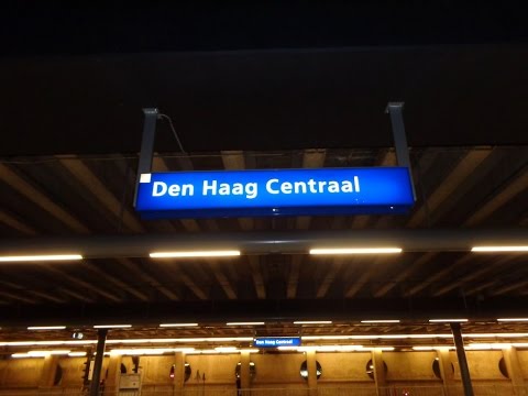 Treinen op Station Den Haag Centraal - 3 januari 2015