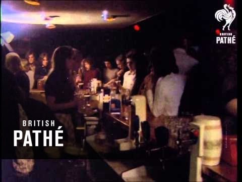 Pub For The Young AKA Teenagers In Pub (1972)