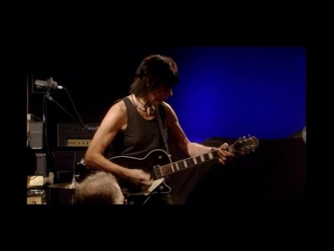 Jeff Beck Rocks Gene Vincent with Darrel Higham