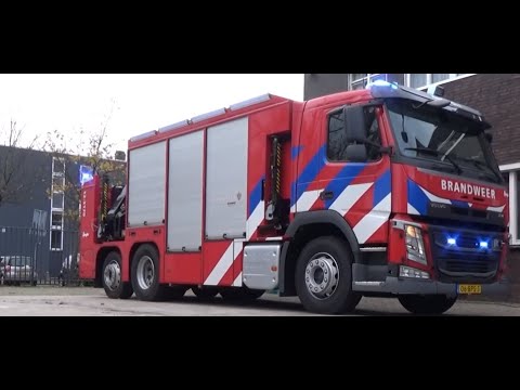 Showtje van de Nieuwe HV Voertuig 123170 Van Brandweer Haarlem Oost