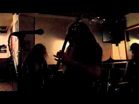 Slabdragger "Intro/Woe Betide/Bab El-Mandeb" - The Whitworth, Manchester, 12/11/2011