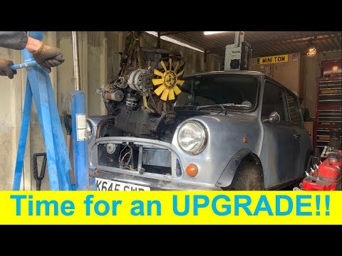 Classic Mini - lets get that tiny engine out