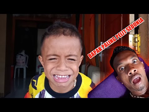 sketsa-komedi-part12-bapa-paling-pelit-sedunia-video-lucu-maumere