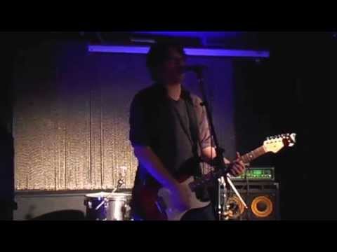 Malcolm Galloway Performing "She Moved Through The Fair" Live @ The Comedy Pub