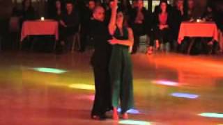 Mariano Otero e Alejandra Heredia a Catania il 10-12-2010 (02).mp4