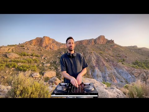Chill Sunrise Pure House Music Mix | Majestic Desert Hills  🏜