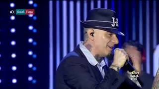 J-Ax Fedez S Sylvestre - L&#39;Italia per me live Radio Italia Live Palermo