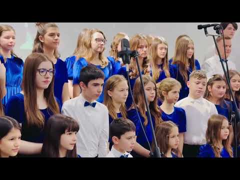 Cantecul fluturasului -  Corul de copii Flori si Stele 