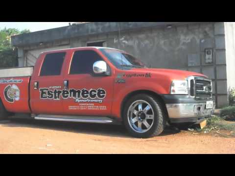 F250 Estremece  Mega Truck Brincando com a Suspensão