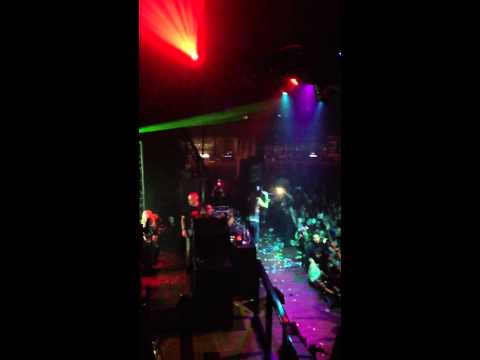 Myon & Shane 54 ft. Aruna live (velvetine)
