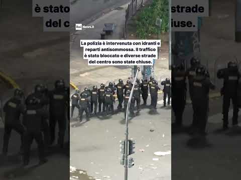 Caos a Buenos Aires dopo la finale persa: i tifosi dell'Argentina lanciano pietre contro la polizia