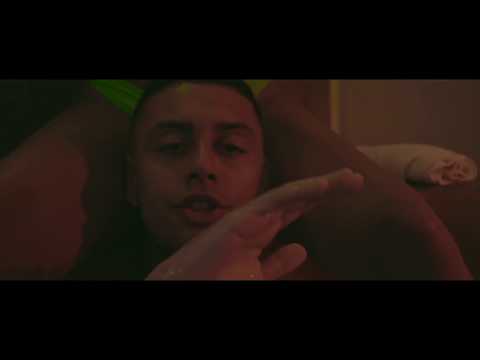 Matoco - ESTUPIDA BITCH (Prod. 808 Luke) [Dir. Tony Sena]