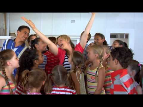 Justine Clarke - Friends