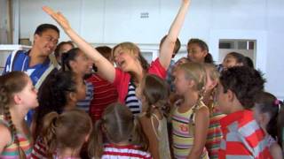 Justine Clarke - Friends