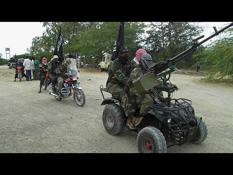 Al-Shabab fighters seize central Somali town, displacing thousands