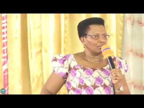 Rokora mugenzi wawe umukure mucaha