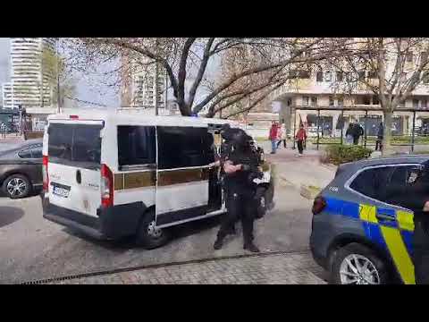 🔴 Róbert Lališ, prezývaný Kýbel pred pojednávaním na súde | Aktuality