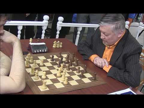 Karpov made mistake while doing Queen's castle