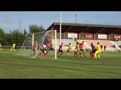 Oly-Walhain: 1-0 Le but du match, la tête puissante de Khaida