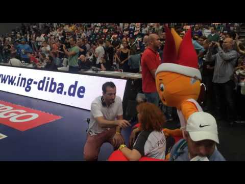 Warmup Dirk Nowitzki beim Länderspiel Deutschland-Kroatien 16.08.2015 Bremen ÖVB-Arena
