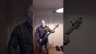 Virus &quot;Lost Peacocks&quot; (Bass cover)