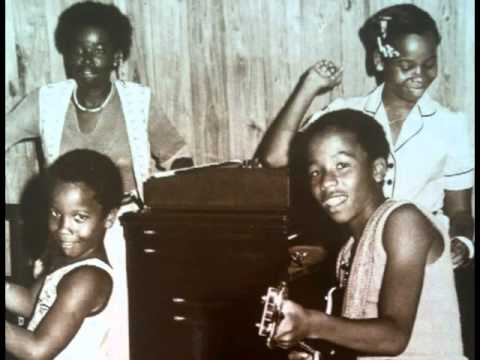 ZIGGY MARLEY & THE MELODY MAKERS - What a plot (1982 Shanachie US press)