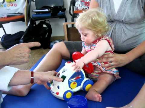 Hypotonia  - Alisa - 11 month old, physiotherapy.