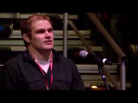 Hulk Hogan calls Vince Russo "Cancer."