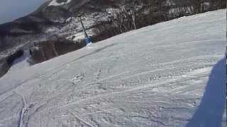 preview picture of video 'マウントレースイdeスノボ 20130128 1346 Mount Racey Swinging A Line [SONY DR-AS15]'