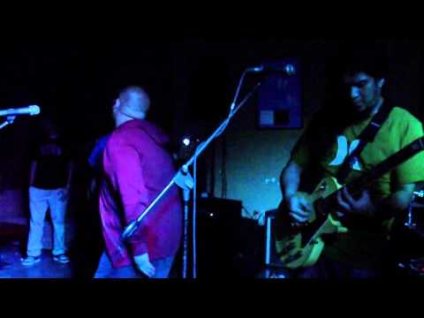 INDIO I - S On My Chest at Chronic Wheeze 01-24-13