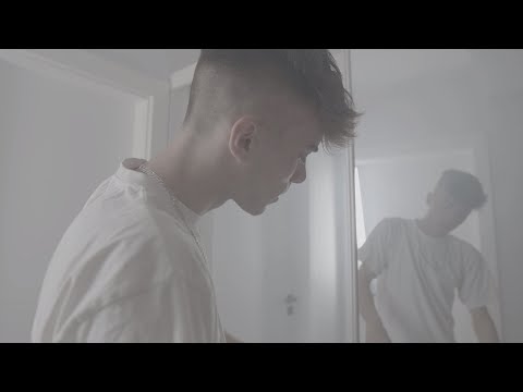 nerink - ICEY (video by @OskarPiechockii)