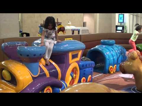 Amtullah Abdullah Indoor playground fun