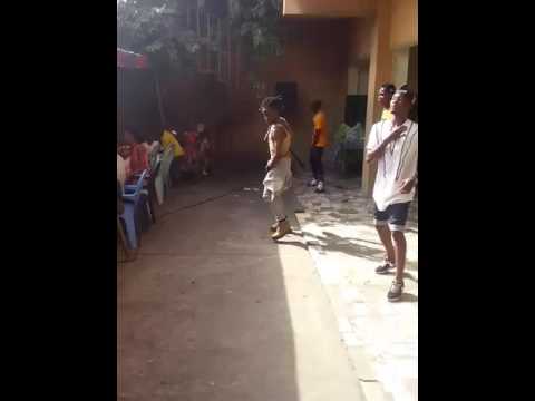 Amed chenet toujours en promo dans les bâtaime, sur le son dêguê sucré√√√