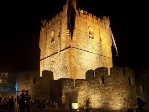 Bragança - Portugal 2 o castelo à noite