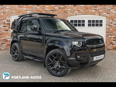 2021/21 LAND ROVER DEFENDER 90 D200 HARD TOP IN SANTORINI BLACK WITH BLACK INTERIOR