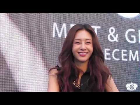 121201 Courts Megastore Opening Celebrations with G.NA - Autograph Session cuts