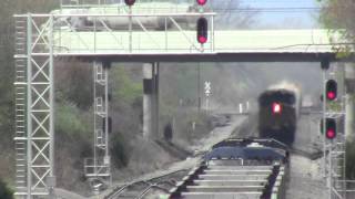 preview picture of video 'CSX freights meet at Darst A'