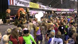 Hevisaurus Lapsiperhe-messuilla 1/4